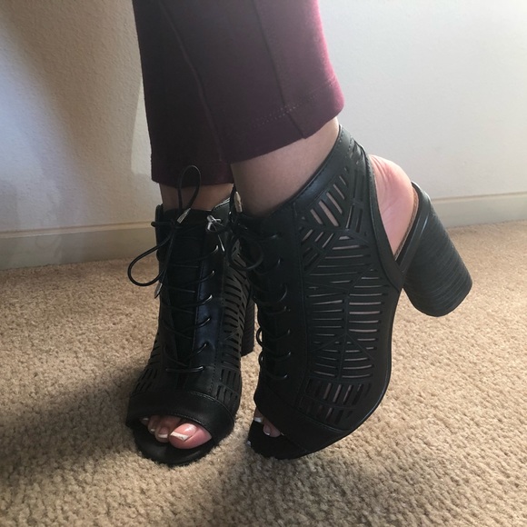 Sam Edelman Heels - Picture 5 of 6